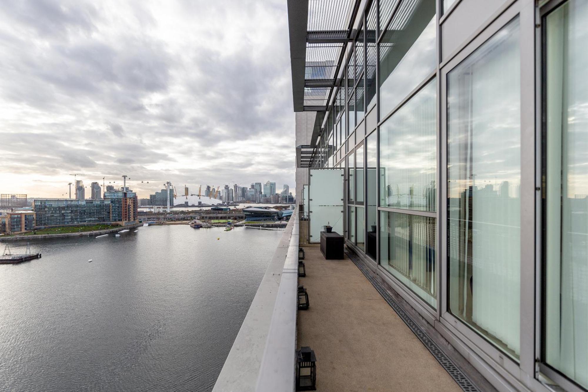 Excel Dock Apartments لندن المظهر الخارجي الصورة